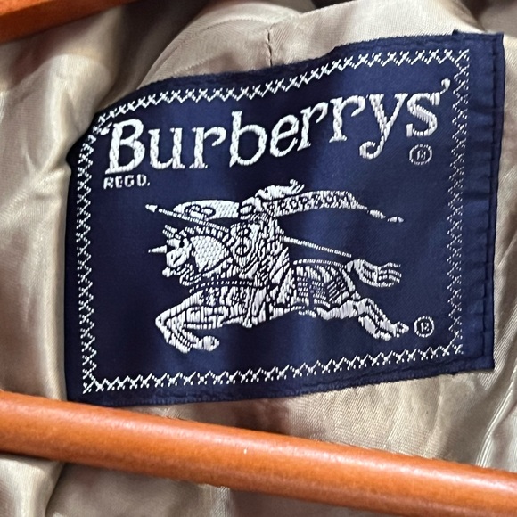 Burberry!! Rare Vintage Authentic Trench with removable wool lining size 8P - Picture 10 of 16